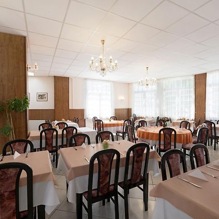 Ensana Vila Trajan Piestany Bagian luar foto